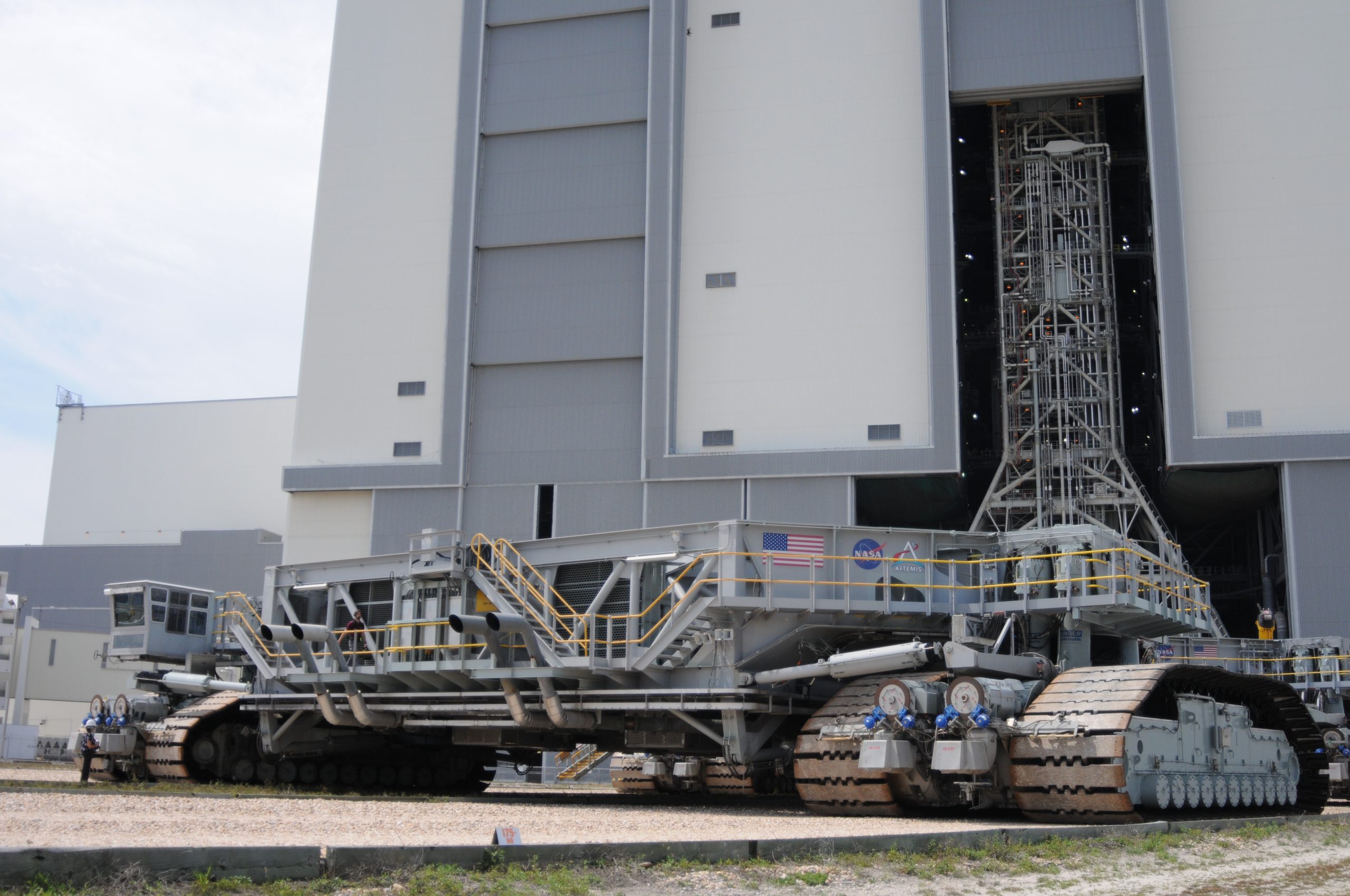 nasa crawler transporter info