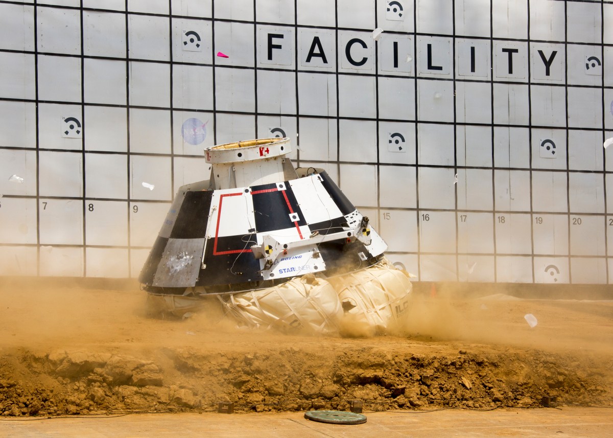 Starliner Tested for Ground-Landing Conditions