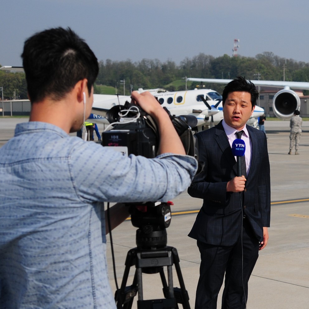 Media, Dignitaries Meet KORUS-AQ on the Tarmac