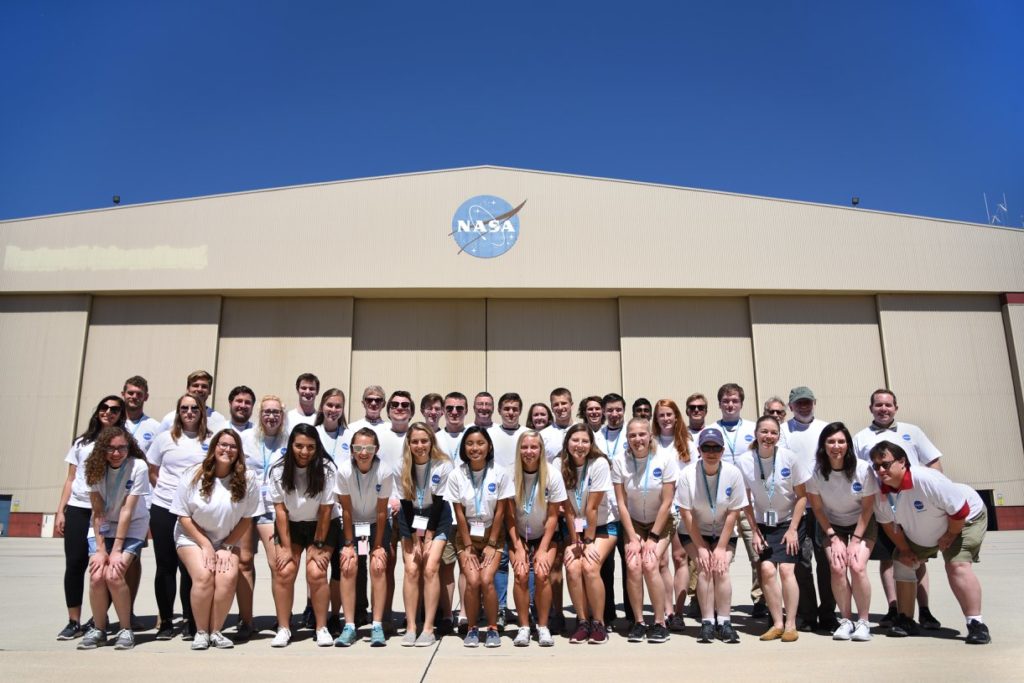 2018 Student Airborne Research Program Interns. Credits: NASA / Megan Schill