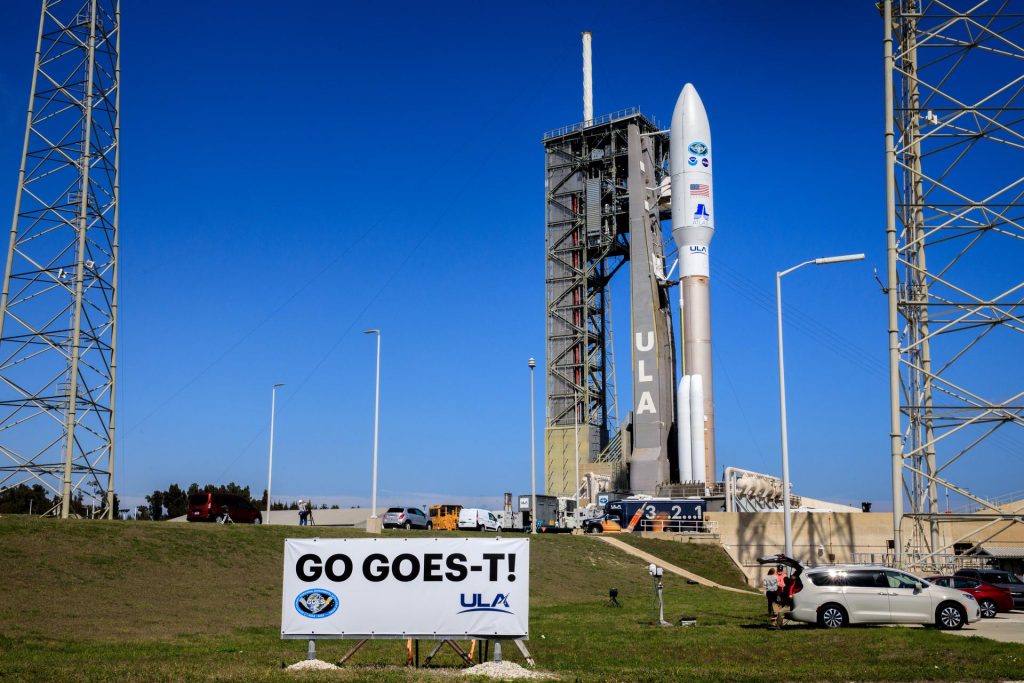 https://blogs.nasa.gov/goes-t/wp-content/uploads/sites/334/2022/03/GOES-T-rollout-4_03-01-22-1024x683.jpg