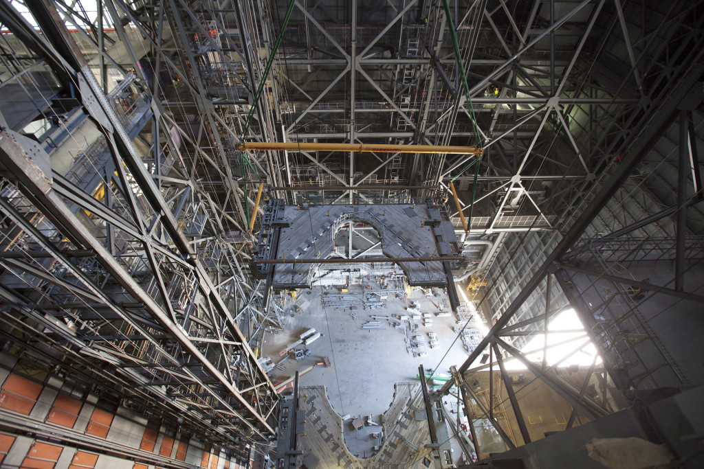 The second K-level work platform for NASA's Space Launch System rocket is installed in the Vehicle Assembly Building High Bay 3.