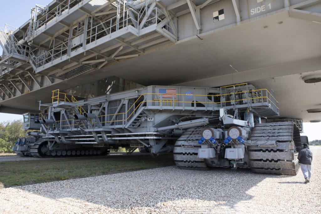 Crawler-Transporter 2 Takes Test Drive Along Crawlerway