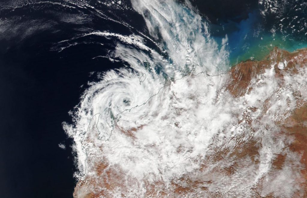 NASA sees Tropical Cyclone Donna blanket Vanuatu