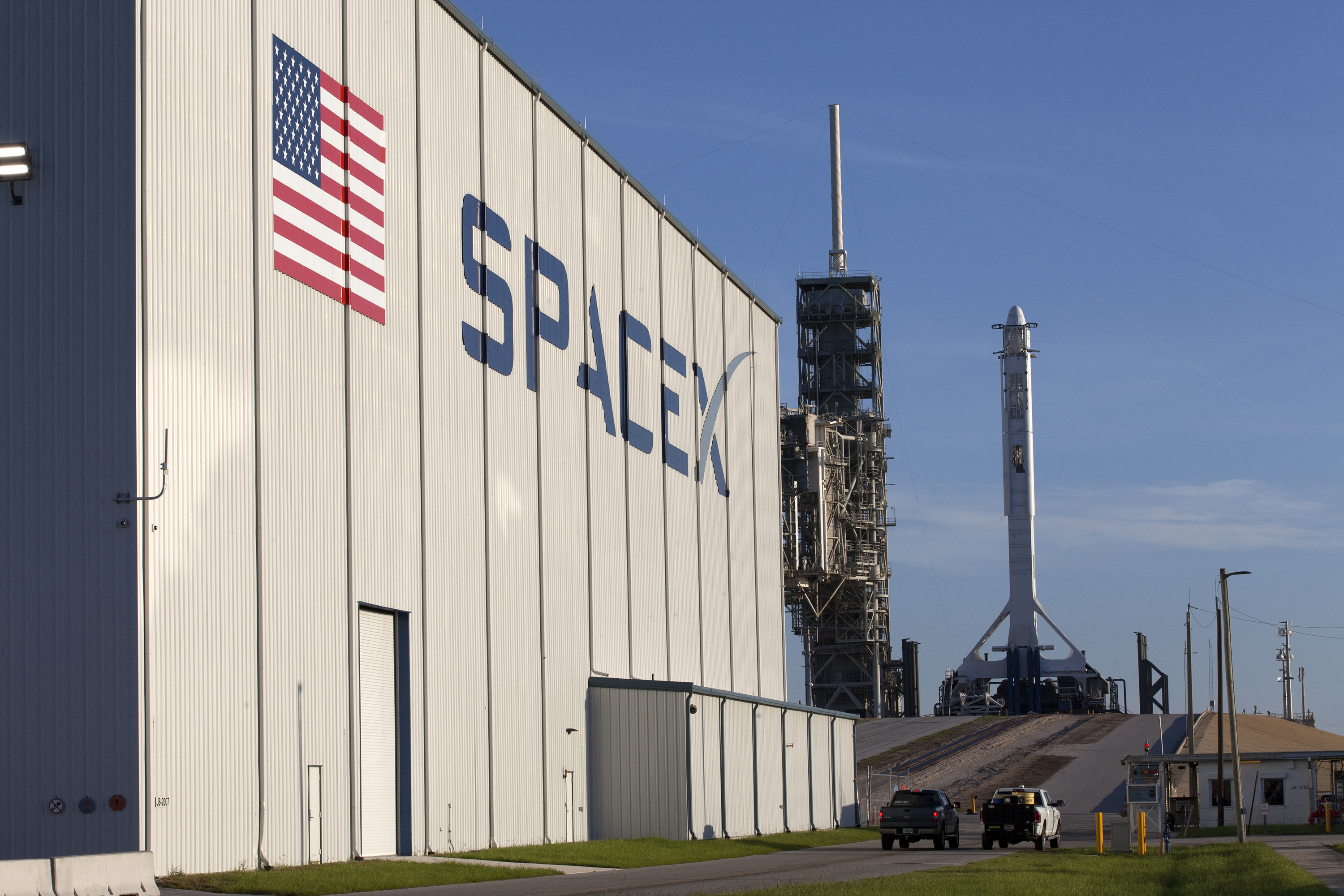 SpaceX Falcon 9 on Track for Midday Liftoff Kennedy Space Center