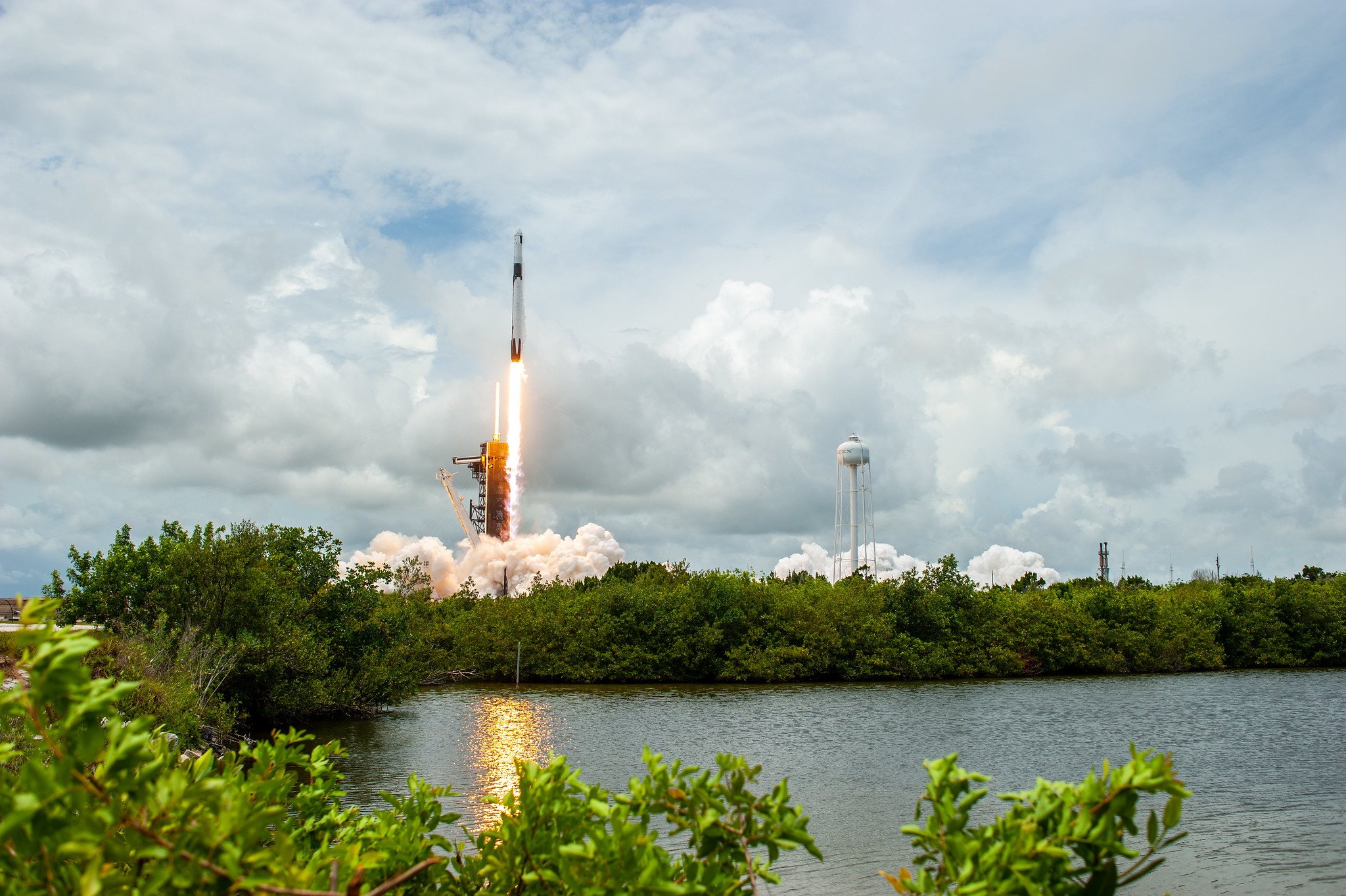 A SpaceX Falcon 9 rocket and cargo Dragon spacecraft lift off from Kennedy's Launch Complex 39A for the company's 23rd cargo resupply services mission.