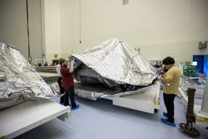 Unboxing of the Mars 2020 heat shield and back shell