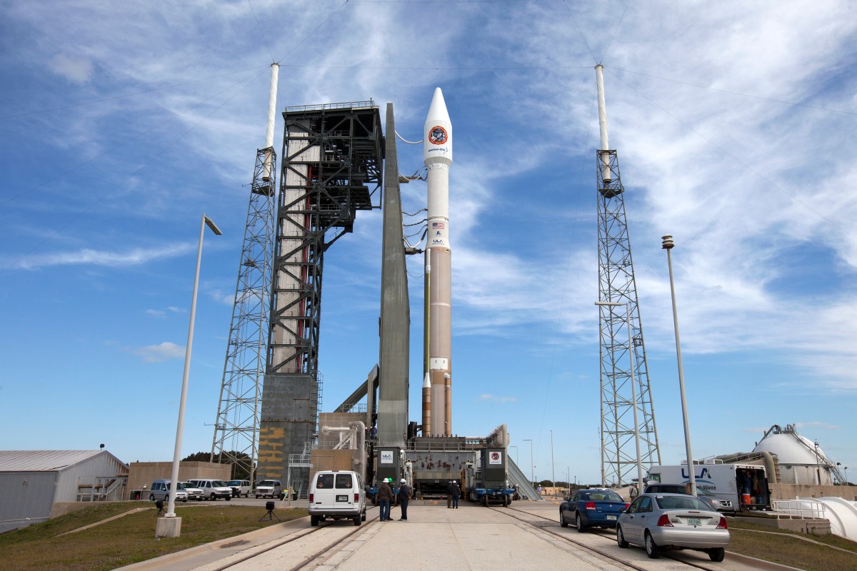 Cygnus/Atlas V at Launch Pad
