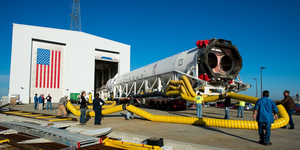 Antares rocket rolls out to launch pad