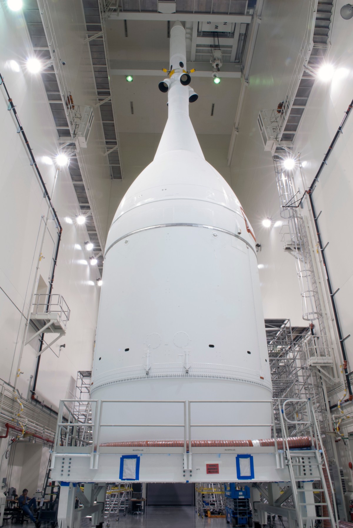 NASA’s Orion to Roll out to Launch Pad for First Flight