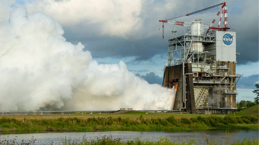 Space Launch System Hits Engine Milestones for Missions with Orion