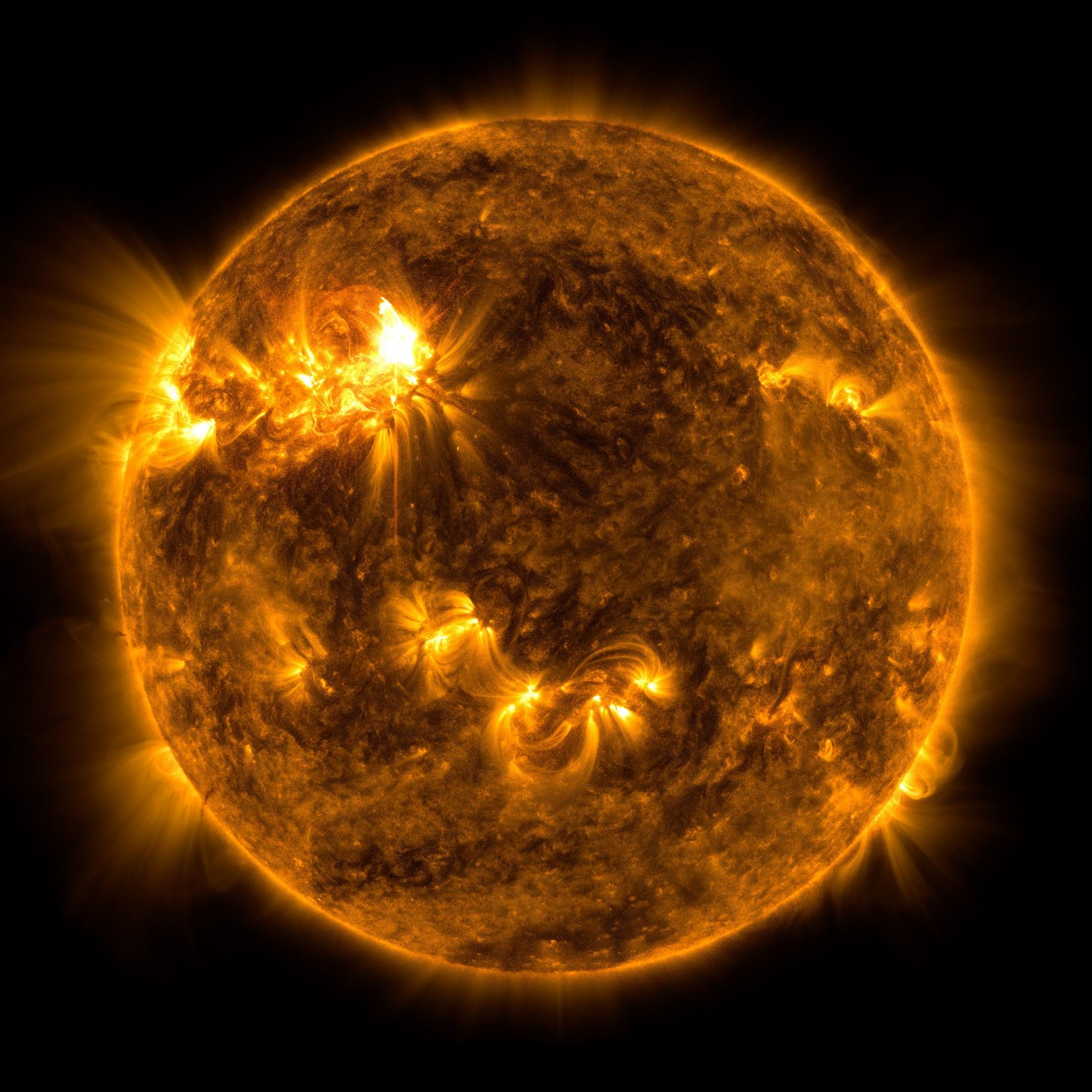 Moderate Solar Flare Erupts From Sun – Solar Cycle 25