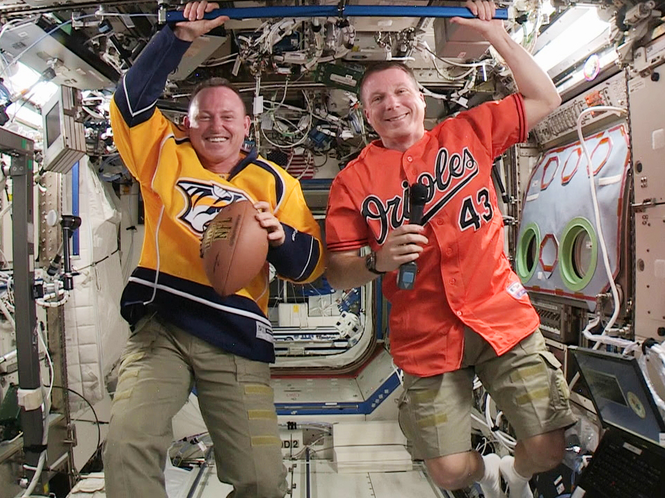 Astronaut Terry Virts Orioles First Pitch (NHQ201509140020…