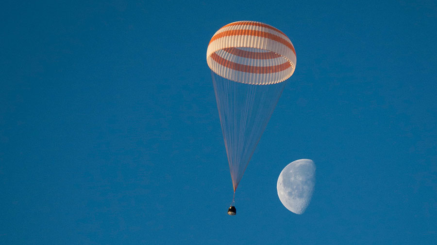 Watch Live Coverage Now of Soyuz Spacecraft Landing