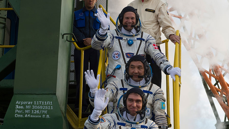 Crew Begins Two Day Trip to Orbital Laboratory – Space Station