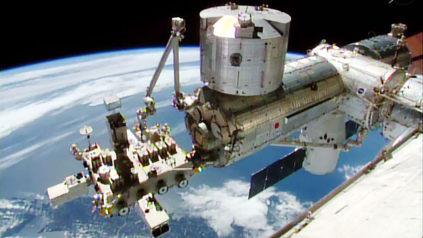 SpaceX Dragon and the Kibo Module