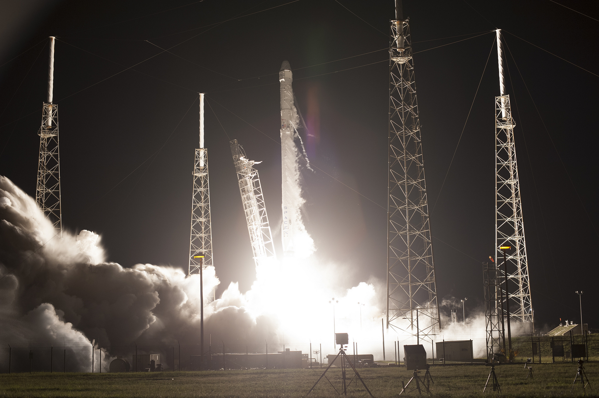 Launch of SpaceX CRS-9