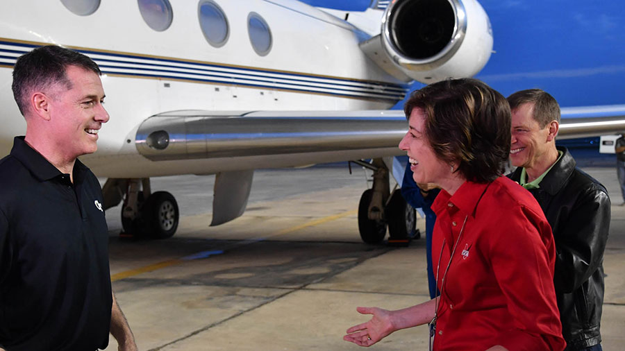 Astronaut Shane Kimbrough Arrives in Houston