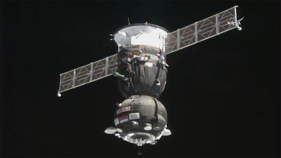 Soyuz Spacecraft Docks