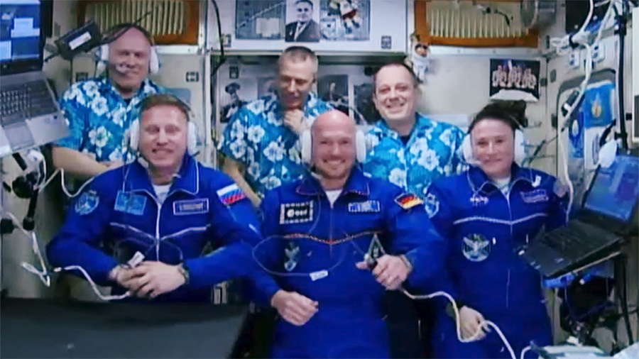 Expedition 56 Crew Greeting