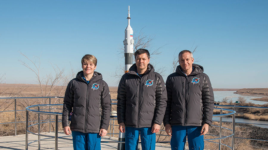 In Baikonur, Kazakhstan, Expedition 58 crew members