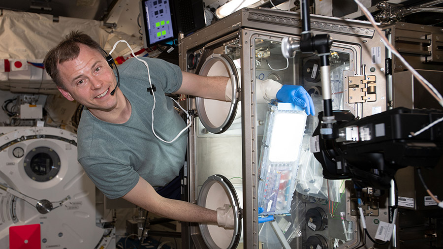 nasa astronauts space used crispr first