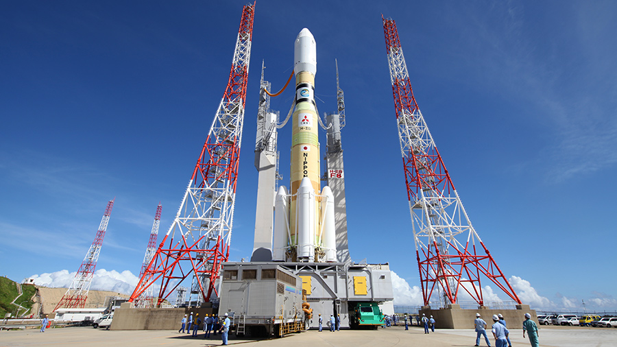 Japan's HTV-8 cargo craft sits atop the HII-B rocket