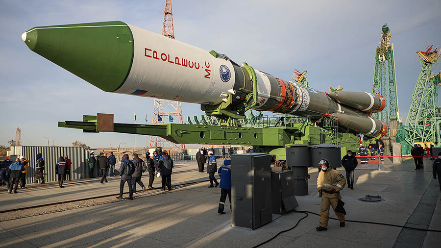 Russia's ISS Progress 79 resupply rocket rolls out to its launch pad at the Baikonur Cosmodrome in Kazakhstan early in the morning on Oct. 25, 2021. Credit: RSC Energia