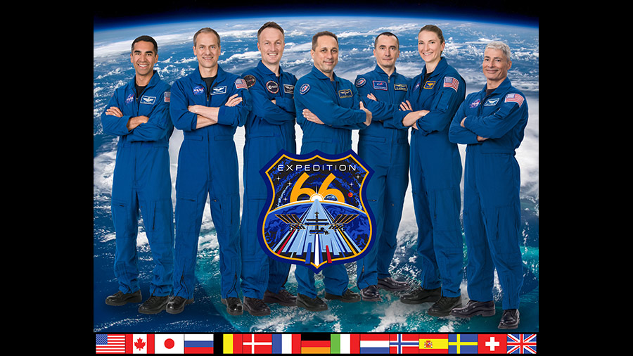 The official portrait of the seven-member Expedition 66 crew. From left are, NASA astronauts Raja Chari and Thomas Marshburn; ESA (European Space Agency) astronaut Matthias Maurer; Roscosmos cosmonauts Anton Shkaplerov and Pyotr Dubrov; and NASA astronauts Kayla Barron and Mark Vande Hei.