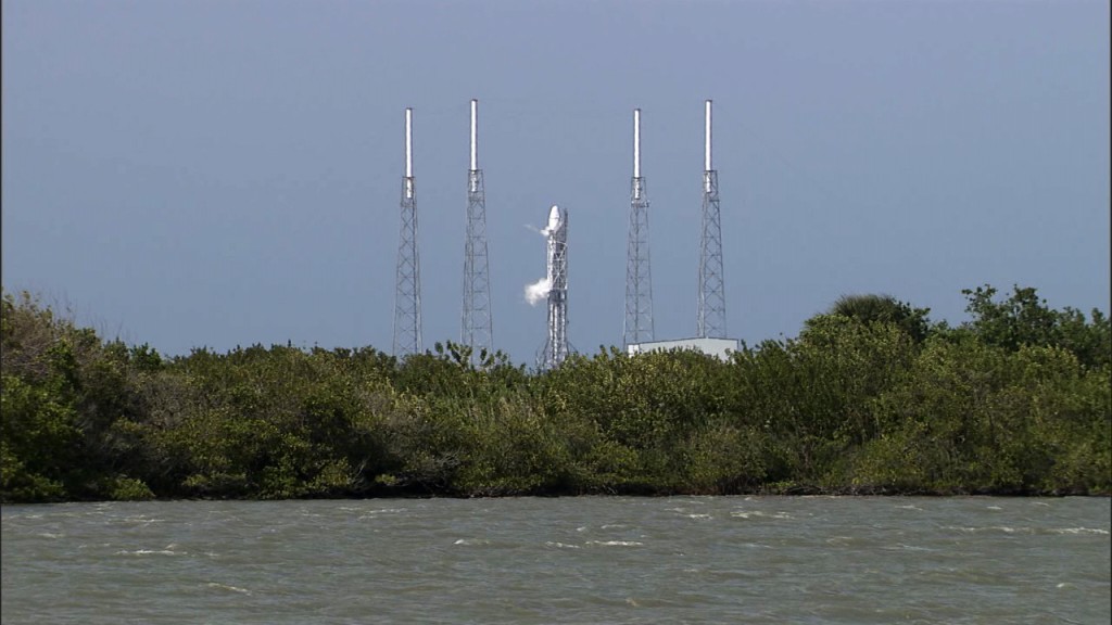 CRS6_WideShotOverlookingWater