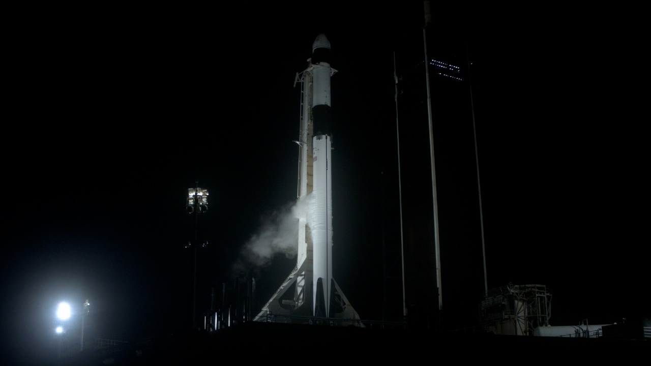 SpaceX’s Falcon 9 rocket with Dragon spacecraft stands ready for launch at Launch Complex 39A at NASA’s Kennedy Space Center in Florida. The company’s 24th Commercial Resupply Services mission for NASA, targeted for liftoff on Dec. 21, 2021 at 5:07 a.m. EST, will deliver new science investigations, supplies, and equipment to the crew on board the International Space Station.