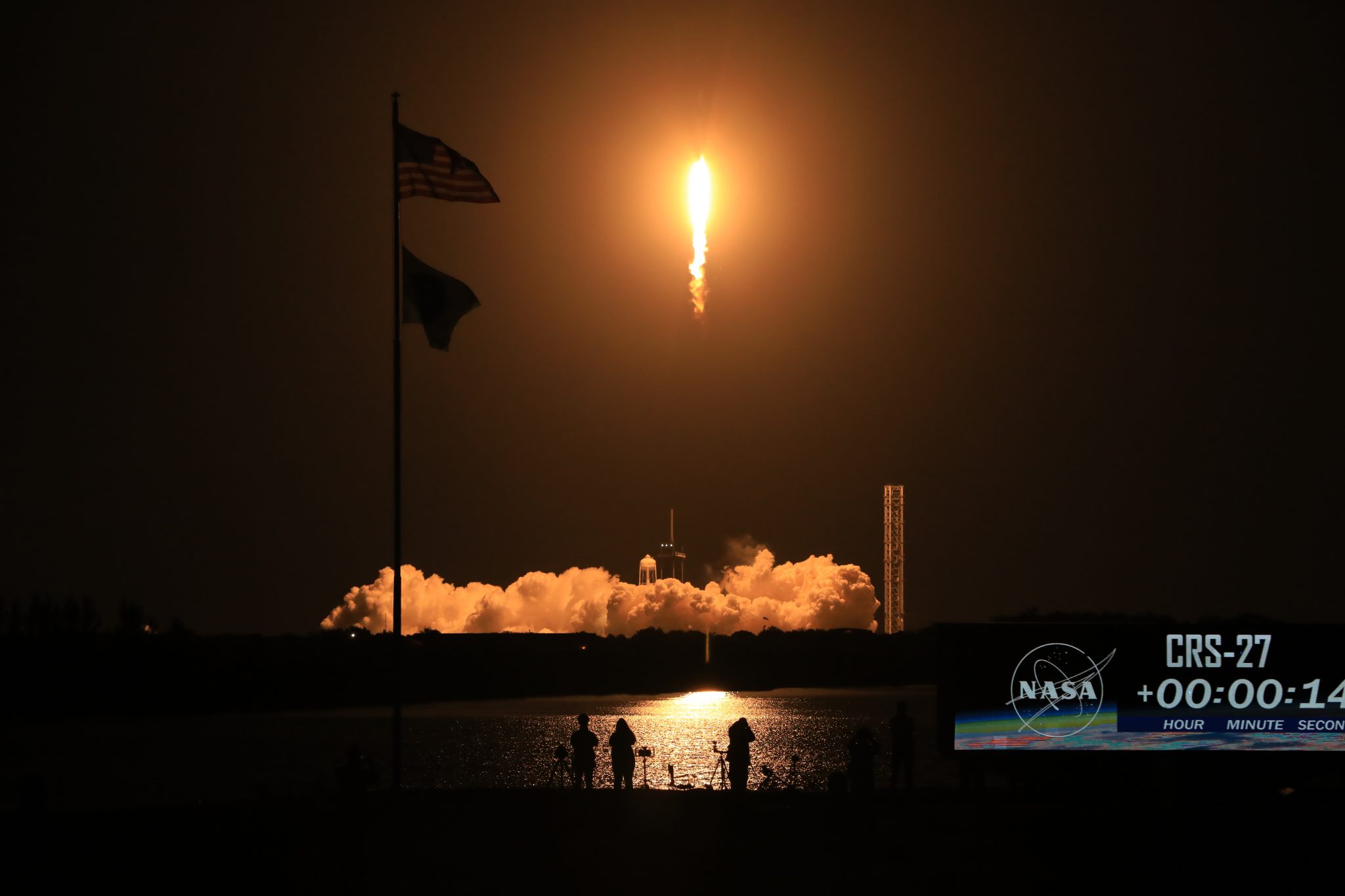 SpaceX’s 27th Resupply Mission Underway; Dragon En Route To Space ...