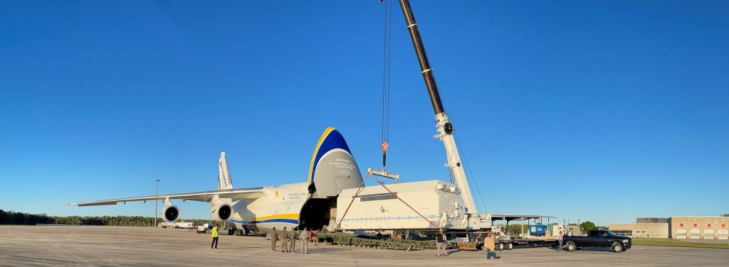 Intelsat 40e arrives in Florida via aircraft