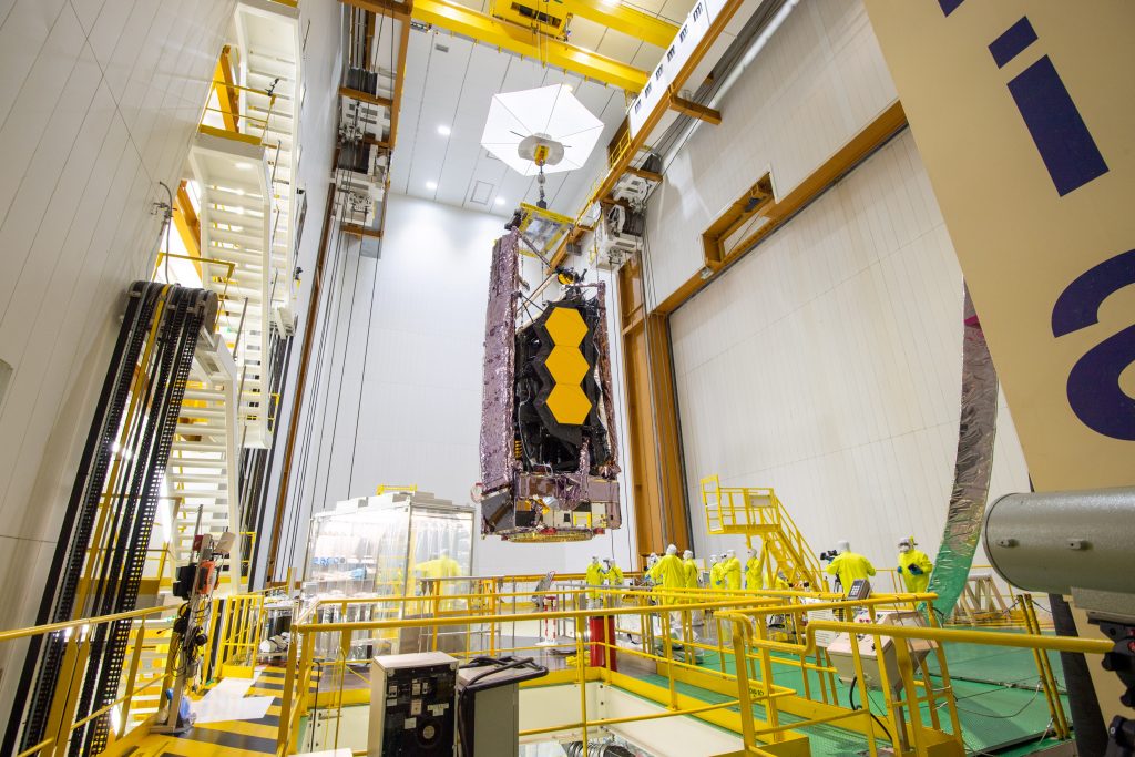 Webb placed on top of Ariane 5