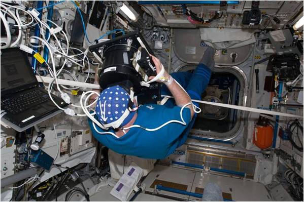 NASA Astronauts Test Vestibular Systems on Tilt Tables - NASA